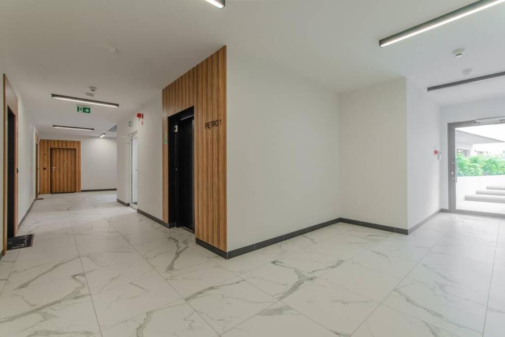 Luksusowa Oaza W Samym Centrum Wroclawia Luaran gambar